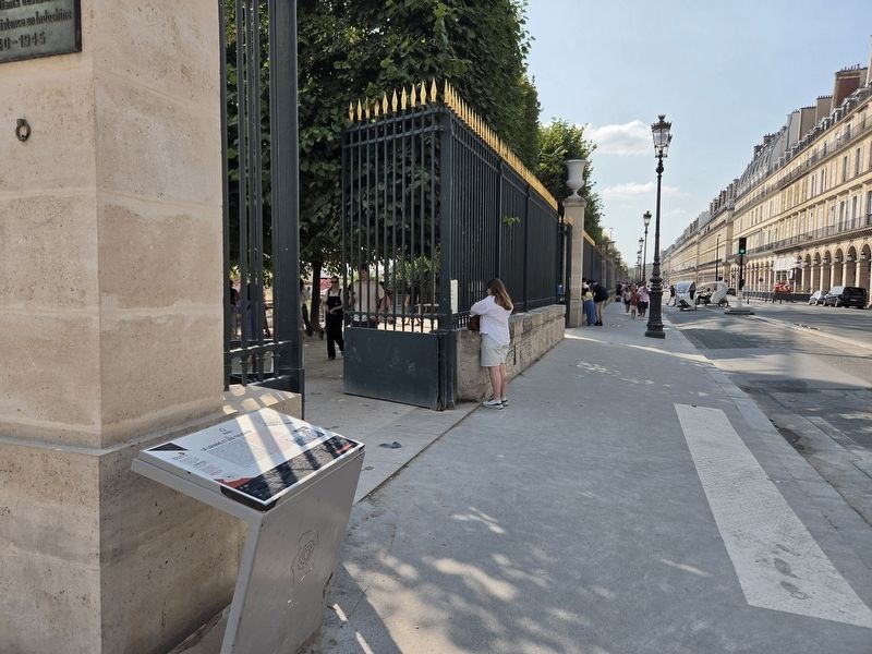Le Louvre et les Tuileries / The Louvre and the Tuileries Marker. Click for full size. Le Louvre et les Tuileries / The Louvre and the Tuileries Marker image. Click for full size.