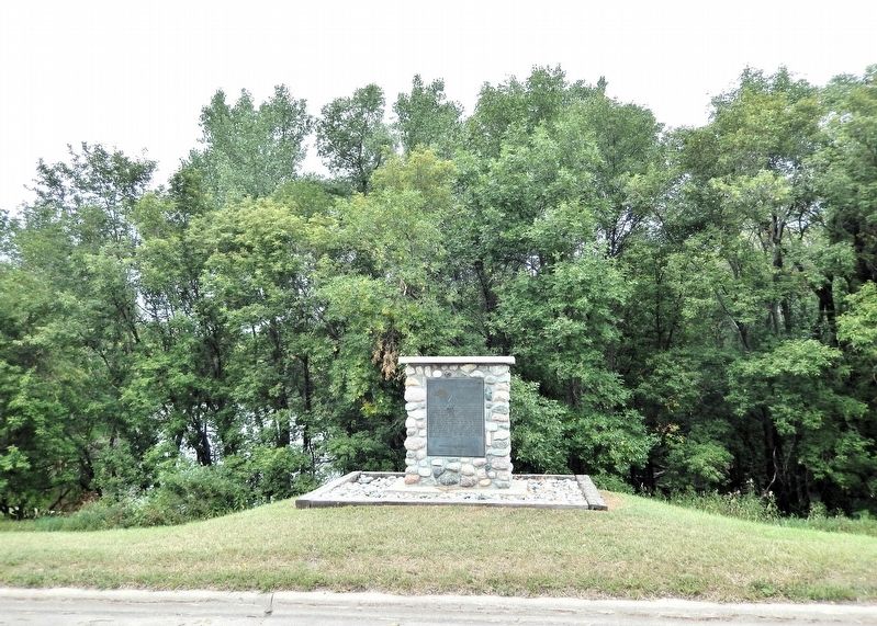 Original Site of Fisher's Landing Marker. Click for full size. Original Site of Fisher's Landing Marker image. Click for full size.