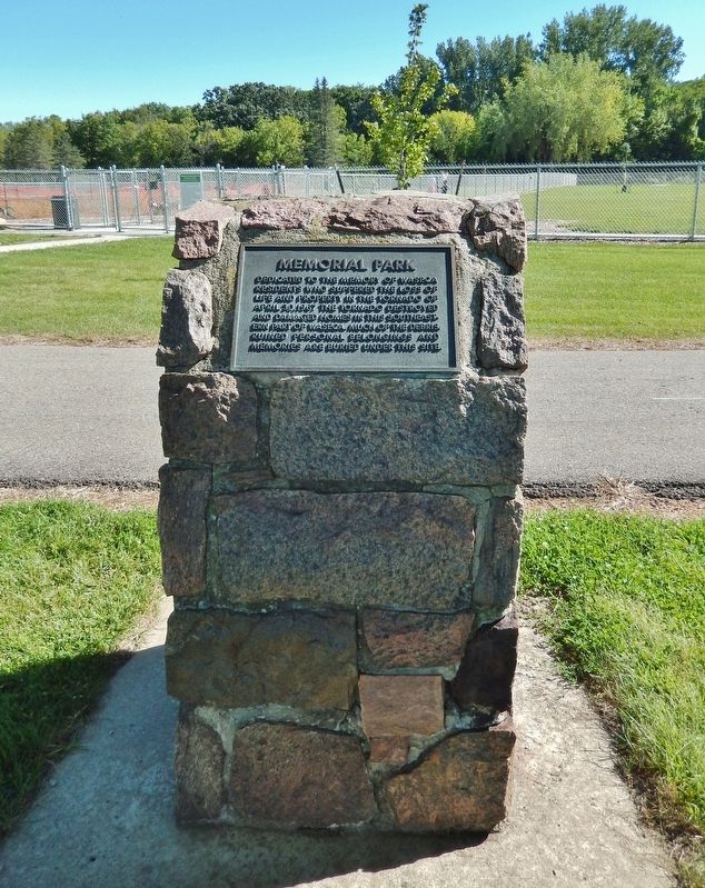 Memorial Park Marker image. Click for full size.