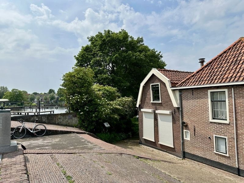 Woerdersluis / Woerder Sluice Marker - wide view. Click for full size. Woerdersluis / Woerder Sluice Marker - wide view image. Click for full size.