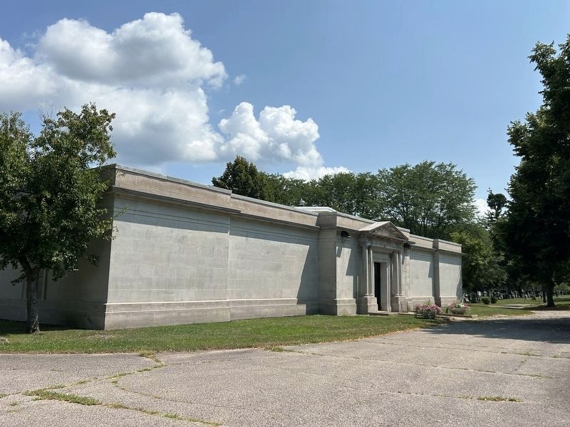Oak Grove Cemetery Mausoleum. Click for full size. Oak Grove Cemetery Mausoleum image. Click for full size.