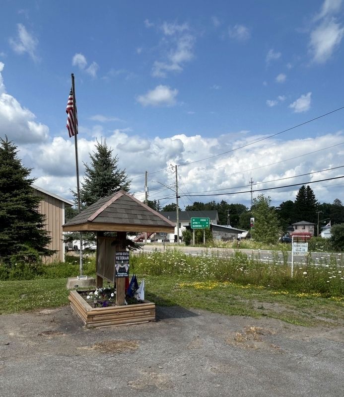 Coventry Veterans Memorial image. Click for full size.
