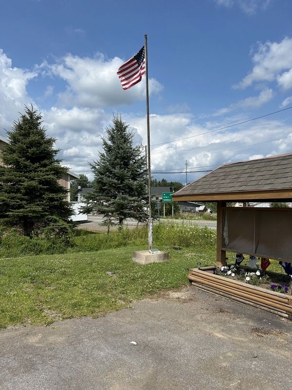Coventry Veterans Memorial image. Click for full size.