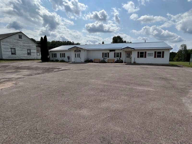 Coventry Town Hall & Windy Hill Senior Center image. Click for full size.