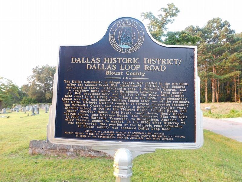 Dallas Historic District/Dallas Loop Road Marker image. Click for full size.