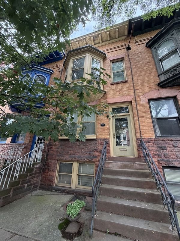 Birthplace of Erastus Corning with Marker. Click for full size. Birthplace of Erastus Corning with Marker image. Click for full size.