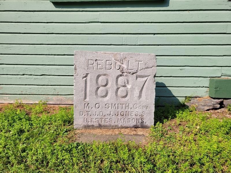 Corner(?) Stone near the marker.. Click for full size. Corner(?) Stone near the marker. image. Click for full size.