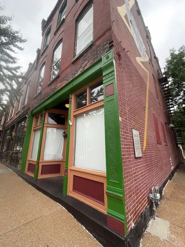 2301 Cherokee Marker - closer look at cast iron store front. Click for full size. 2301 Cherokee Marker - closer look at cast iron store front image. Click for full size.