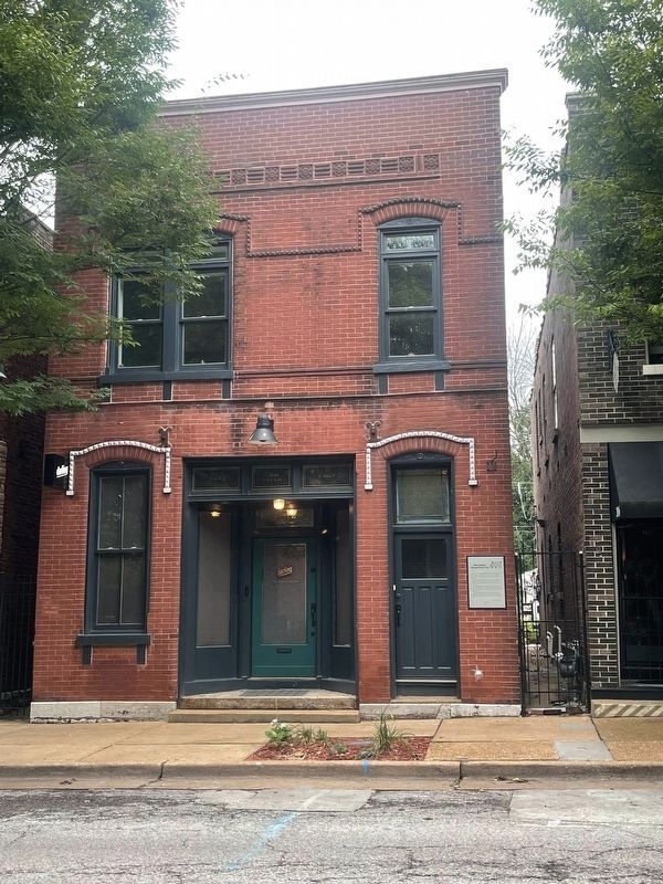 2014 Cherokee Marker - alternate context view showing front steps & typical gap between buildings. Click for full size. 2014 Cherokee Marker - alternate context view showing front steps & typical gap between buildings image. Click for full size.