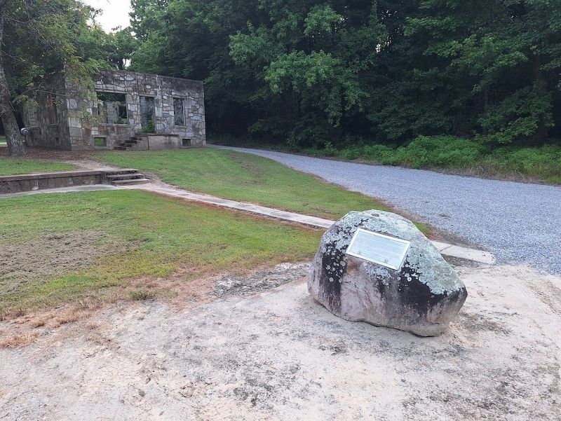 Frenchman's Spring Marker. Click for full size. Frenchman's Spring Marker image. Click for full size.