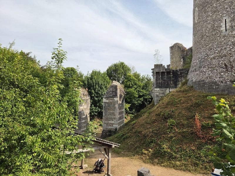 Le ch�teau de Robert le Diable / Robert the Devil�s Castle Marker image. Click for full size.