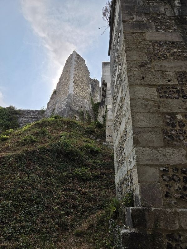 Les ruines du château de Robert le Diable / The ruins of Robert the Devil’s Castle Marker. Click for full size. Les ruines du château de Robert le Diable / The ruins of Robert the Devil’s Castle Marker image. Click for full size.