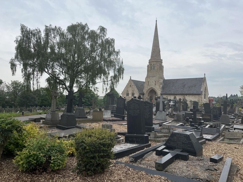 Hyde Park Cemetery image. Click for full size.