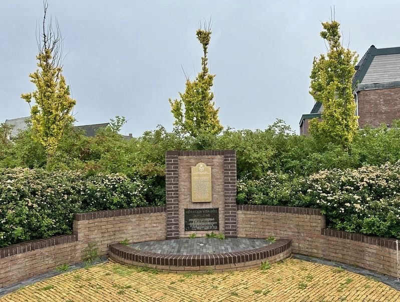 E.F.V. Kidd and H.G. Stevenson Memorial - wide view. Click for full size. E.F.V. Kidd and H.G. Stevenson Memorial - wide view image. Click for full size.