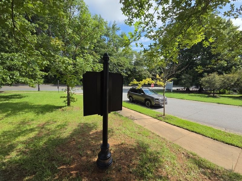 Lakeside Park Marker near the intersection of Lakeside Avenue & Griffith Street. Click for full size. Lakeside Park Marker near the intersection of Lakeside Avenue & Griffith Street image. Click for full size.