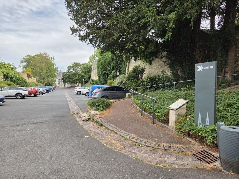 Le rempart antique et m�di�val / Ancient and Medieval Ramparts Marker image. Click for full size.
