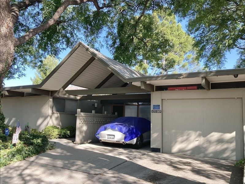 Eichler Home with NRHP Plaque. Click for full size. Eichler Home with NRHP Plaque image. Click for full size.