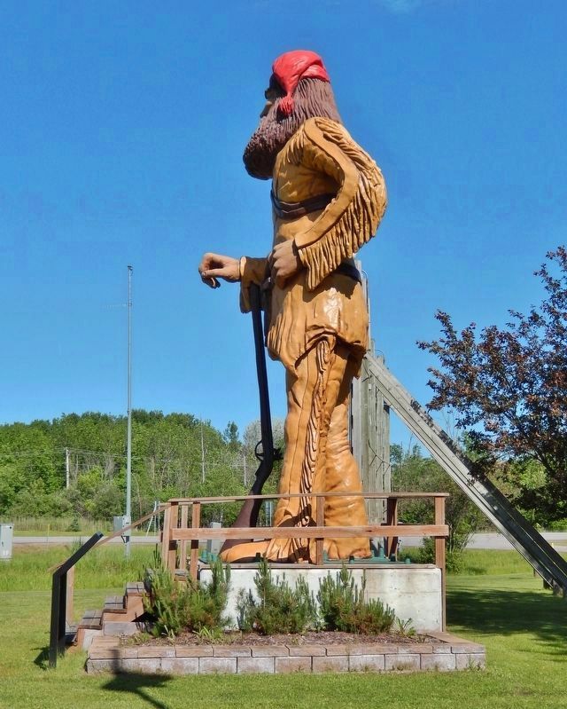 Big Vic Voyageur Statue. Click for full size. Big Vic Voyageur Statue image. Click for full size.