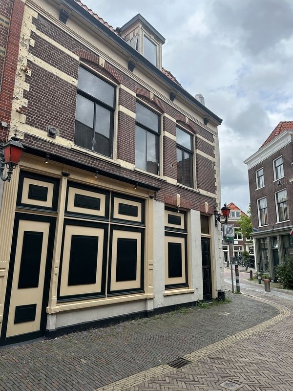 Sonja van Gelderen stolperstein - wider view image. Click for full size.