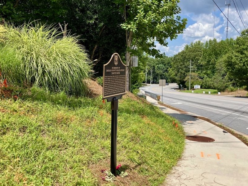 view of marker facing westbound on Clifton Road. Click for full size. view of marker facing westbound on Clifton Road image. Click for full size.
