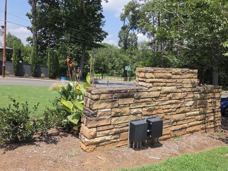 Rear view of Freedom Park Marker at the corner of Cumberland Avenue and Lilac Road. Click for full size. Rear view of Freedom Park Marker at the corner of Cumberland Avenue and Lilac Road image. Click for full size.