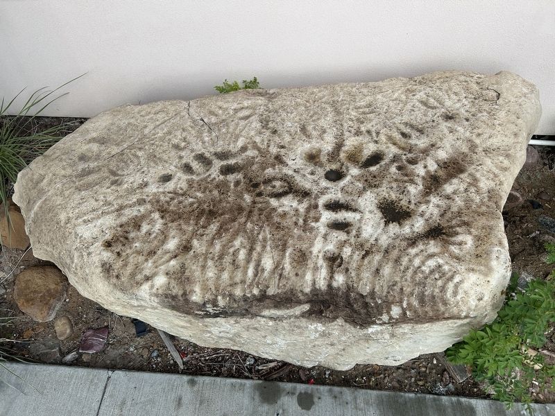 Boulder Carvings image. Click for full size.