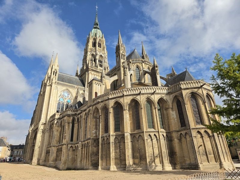 Le parvis de la cath�drale / Cathedral Square Marker image. Click for full size.