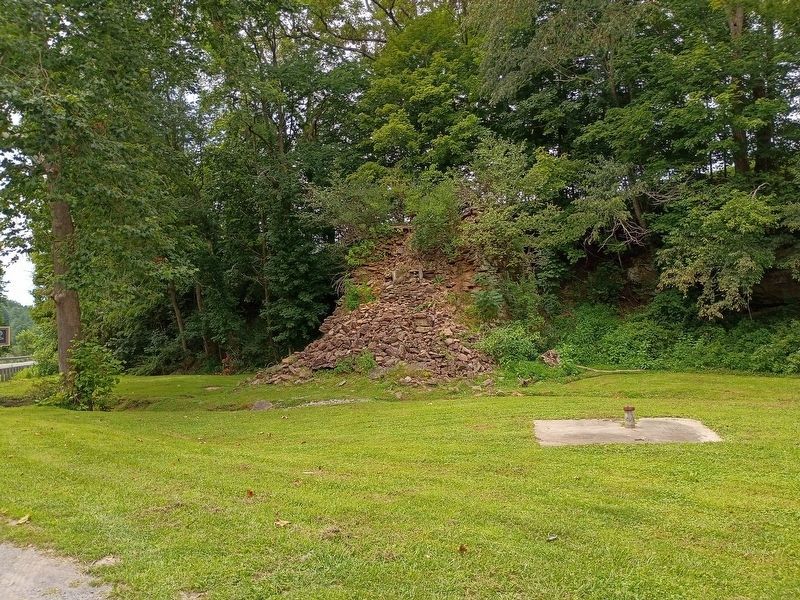 Valley Furnace Marker image. Click for full size.