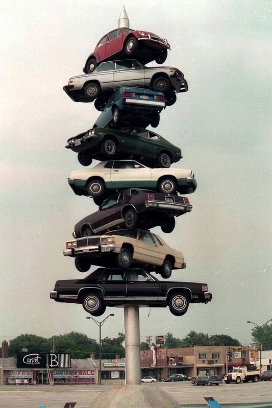 The Spindle at Cermak Plaza image. Click for full size.