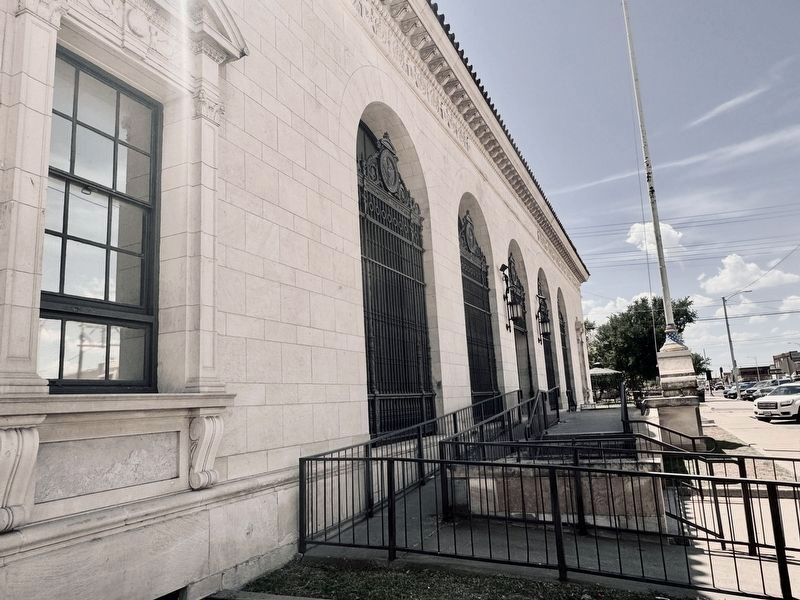 1934 Pampa Post Office Building. Click for full size. 1934 Pampa Post Office Building image. Click for full size.