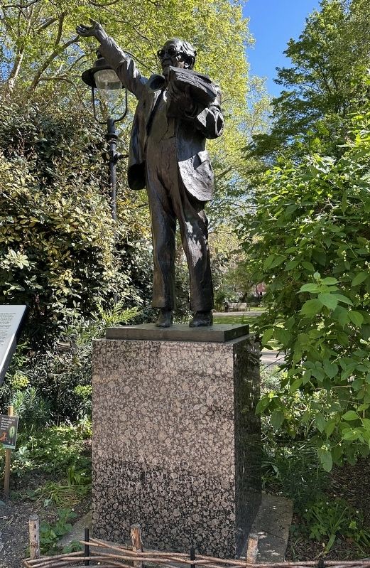 Statue of anti-war activist and politician Fenner Brockway (mentioned on marker). Click for full size. Statue of anti-war activist and politician Fenner Brockway (mentioned on marker) image. Click for full size.