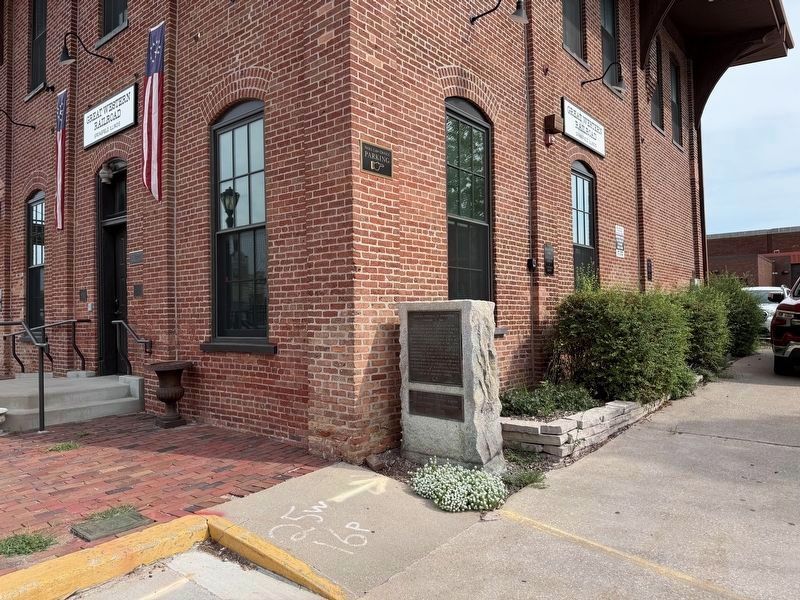 Lincoln’s Farewell to Springfield Marker Surroundings. Click for full size. Lincoln’s Farewell to Springfield Marker Surroundings image. Click for full size.