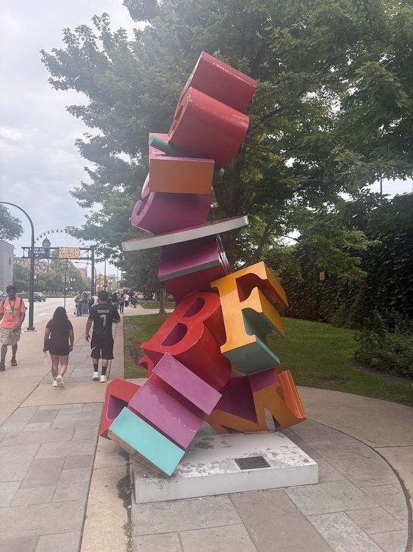 WBEZ sculpture with Navy Pier in the background. Click for full size. WBEZ sculpture with Navy Pier in the background image. Click for full size.