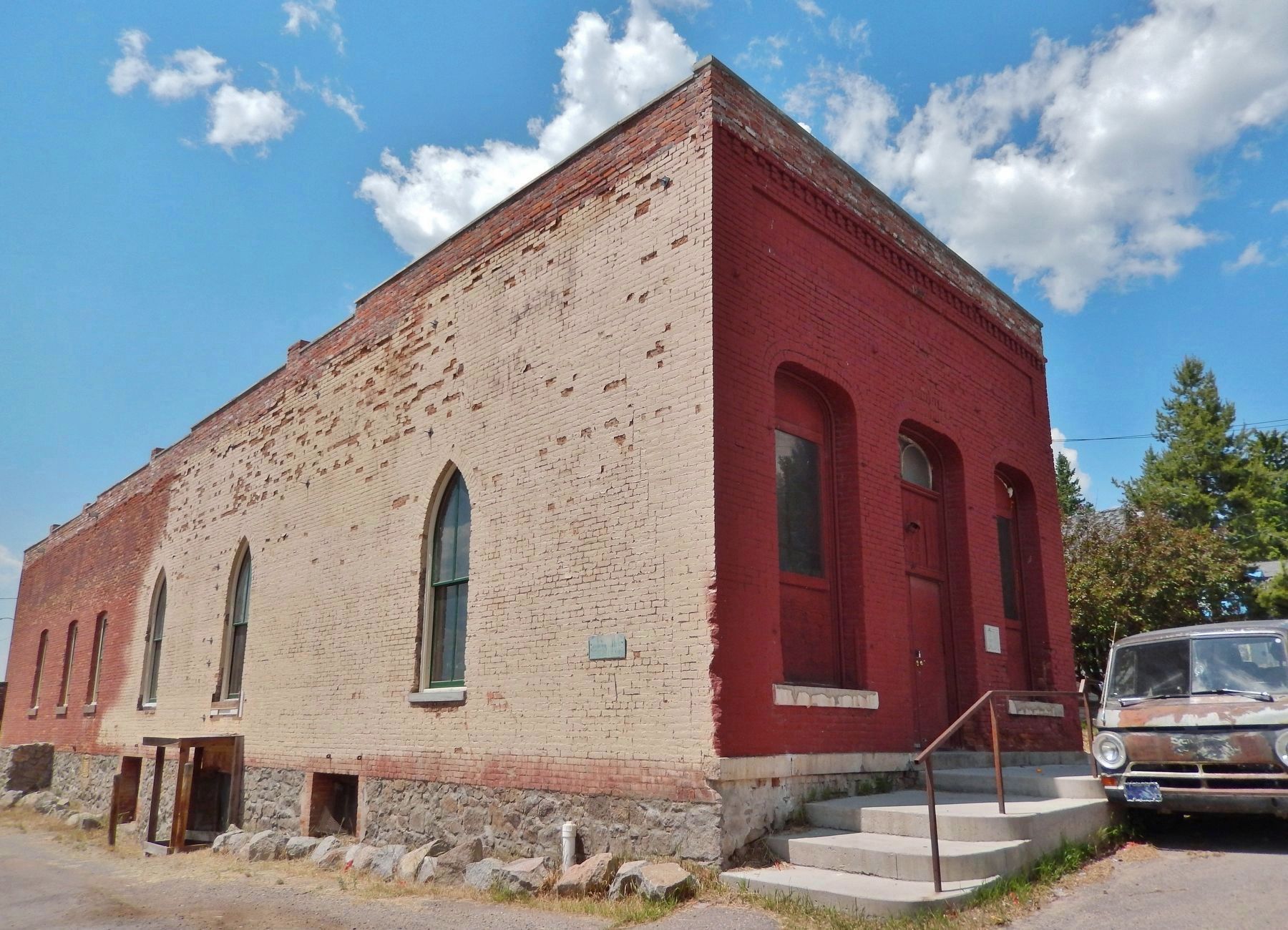 Caplice & McCune Store (<i>southeast elevation</i>). Click for full size. Caplice & McCune Store (<i>southeast elevation</i>) image. Click for full size.