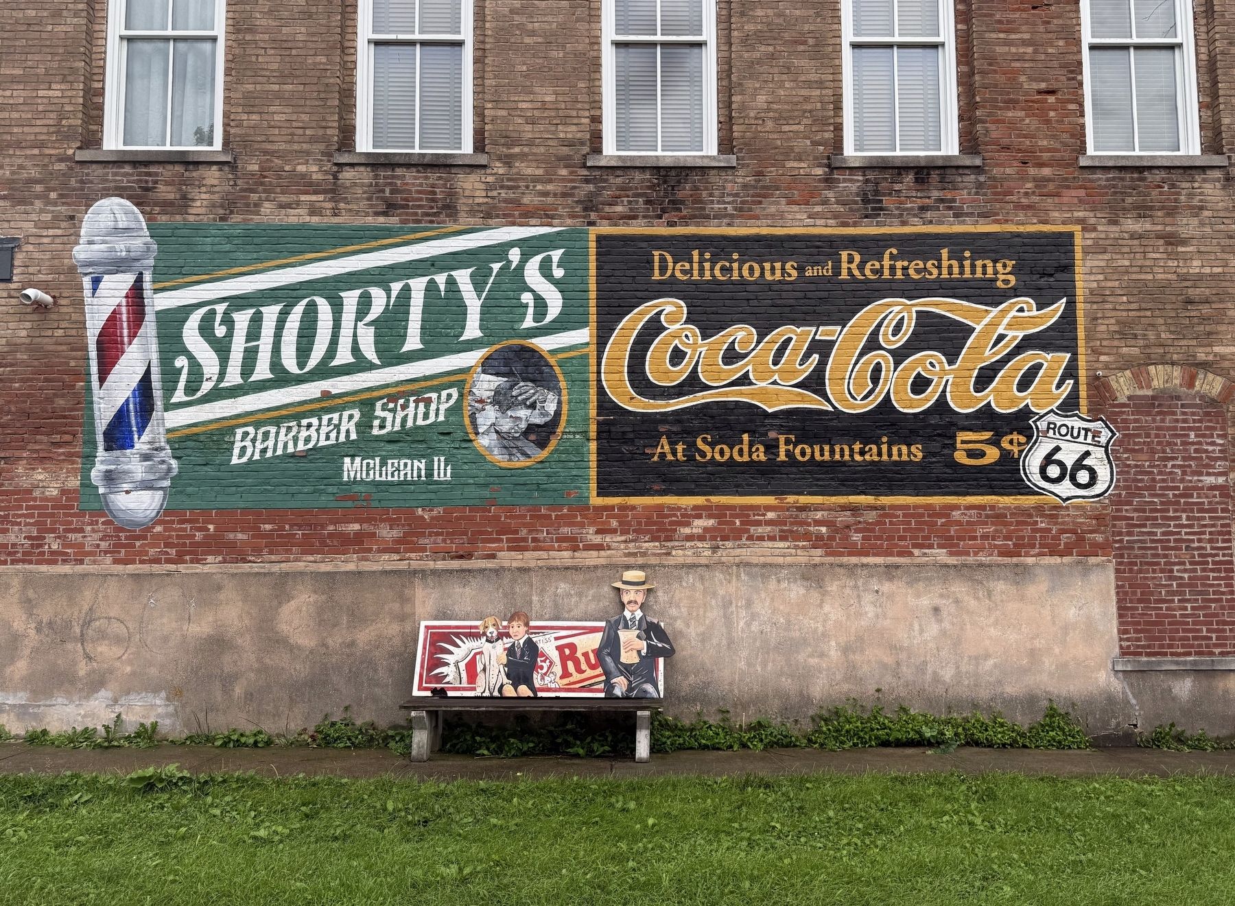 2016 Mural Photograph. Click for full size. 2016 Mural Photograph image. Click for full size.