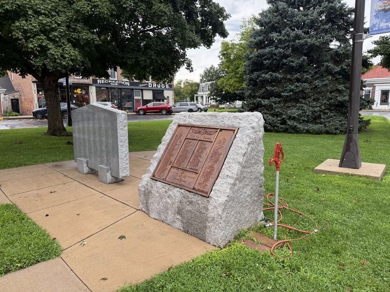 WW I Honor Roll Marker Right image. Click for full size.