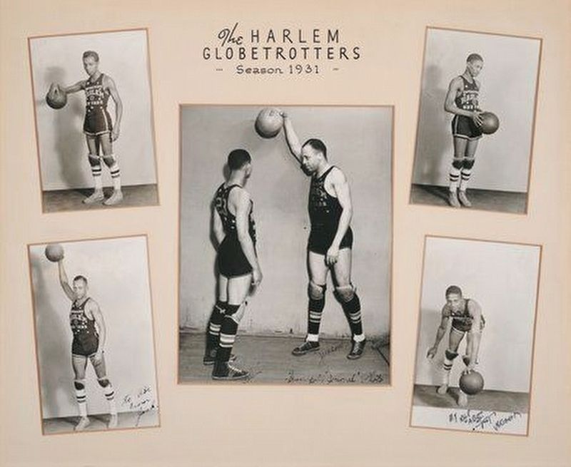 Harlem Globetrotters image. Click for full size.