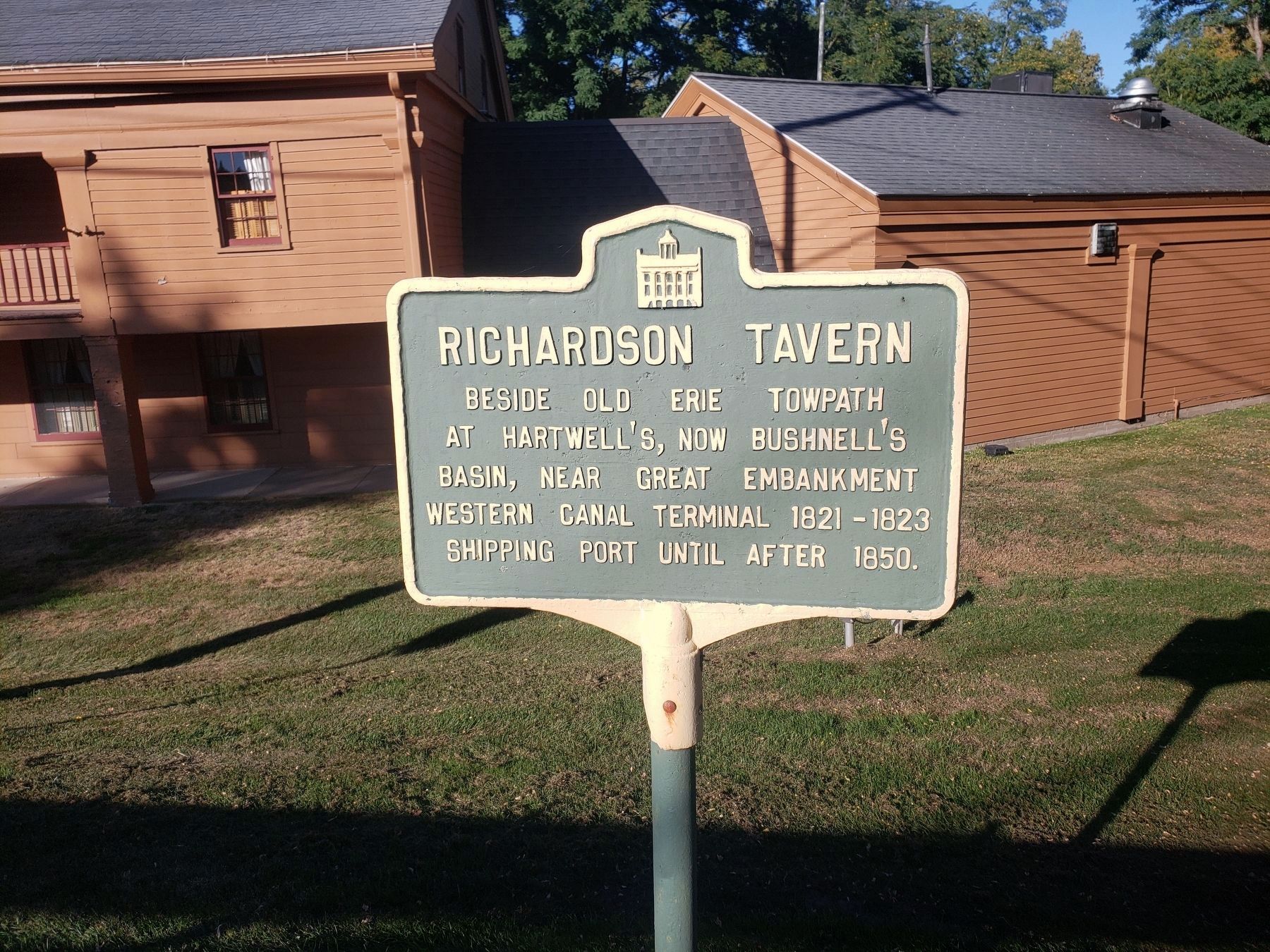 Richardson Tavern Marker. Click for full size. Richardson Tavern Marker image. Click for full size.