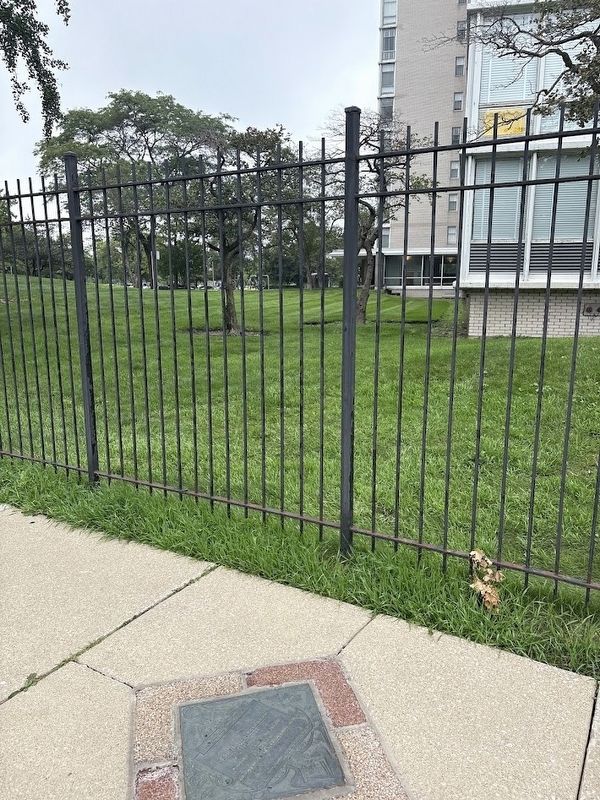 Ralph H. Metcalfe Marker on King Drive image. Click for full size.