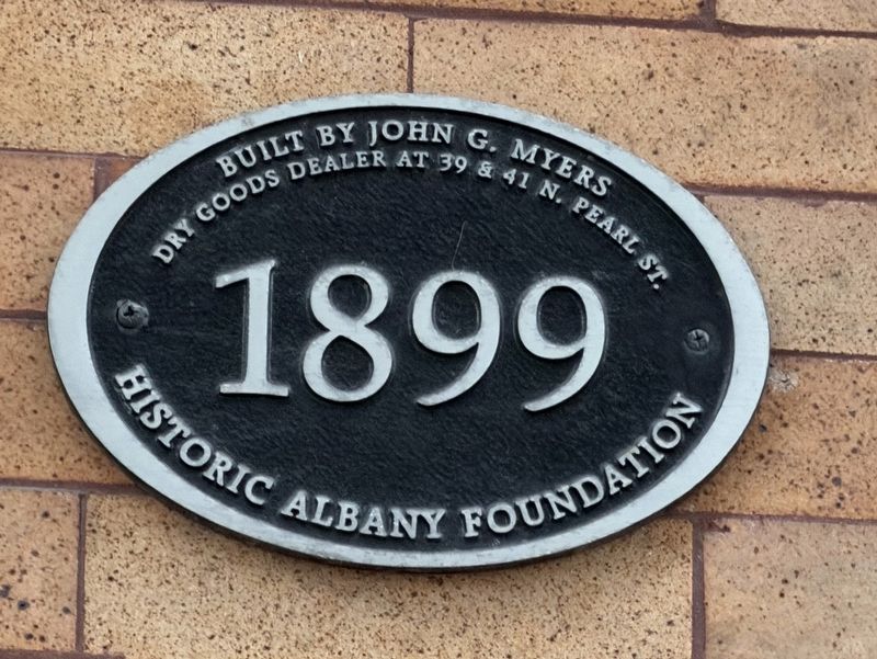 168 Chestnut Street Marker. Click for full size. 168 Chestnut Street Marker image. Click for full size.