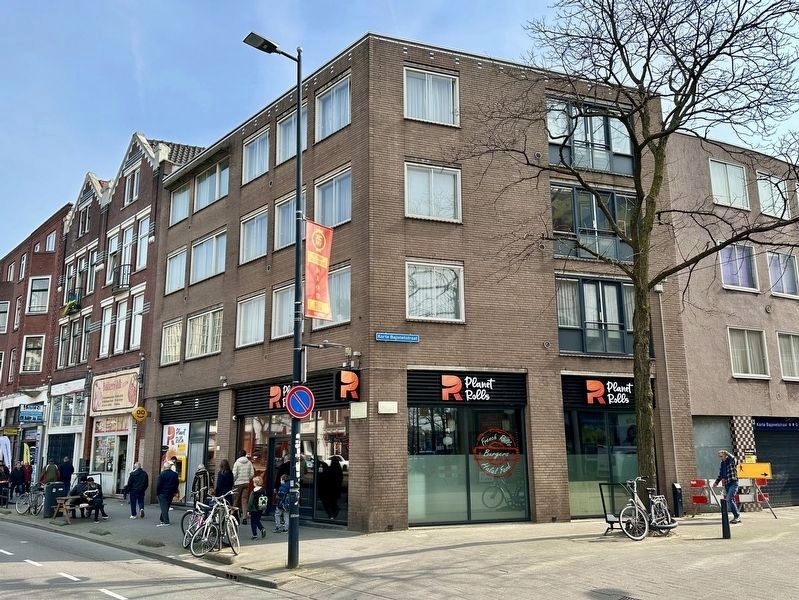 1ste Middellandstraat Marker - wide view. Click for full size. 1ste Middellandstraat Marker - wide view image. Click for full size.