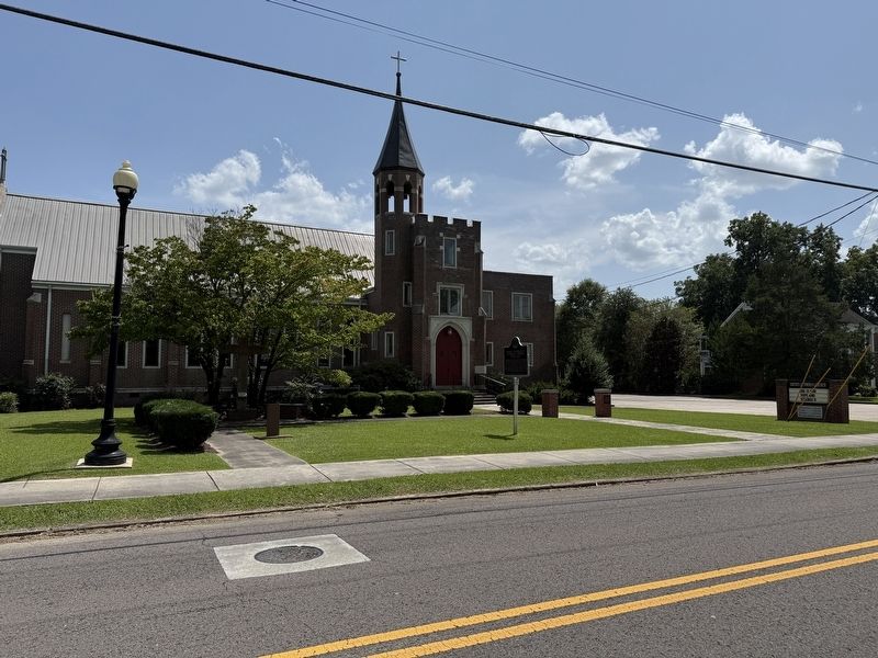Trinity Evangelical Lutheran Church. Click for full size. Trinity Evangelical Lutheran Church image. Click for full size.