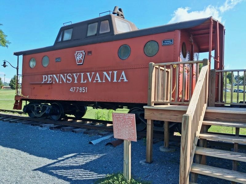 Pennsylvania Railroad Class N5C Cabin Car and Marker. Click for full size. Pennsylvania Railroad Class N5C Cabin Car and Marker image. Click for full size.