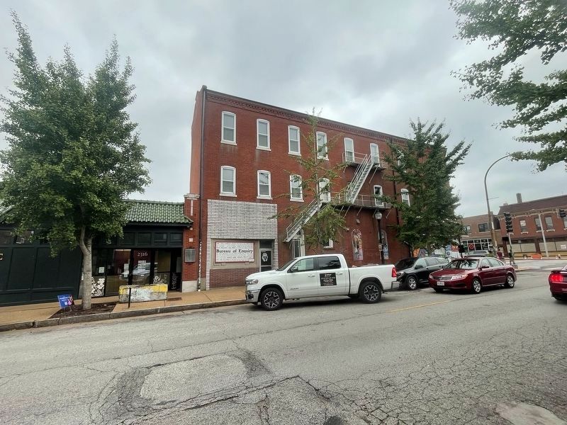 The Billiards Hall Marker - alternate context view showing entire building. Click for full size. The Billiards Hall Marker - alternate context view showing entire building image. Click for full size.
