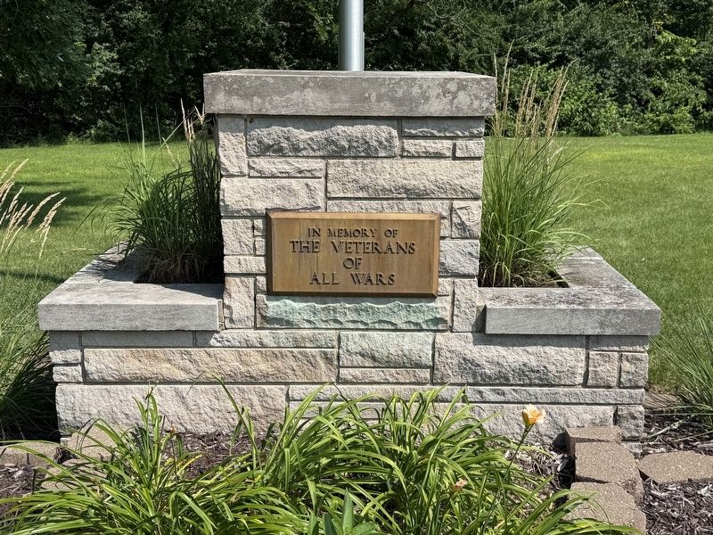 Glendale Cemetery Veterans Memorial Marker. Click for full size. Glendale Cemetery Veterans Memorial Marker image. Click for full size.