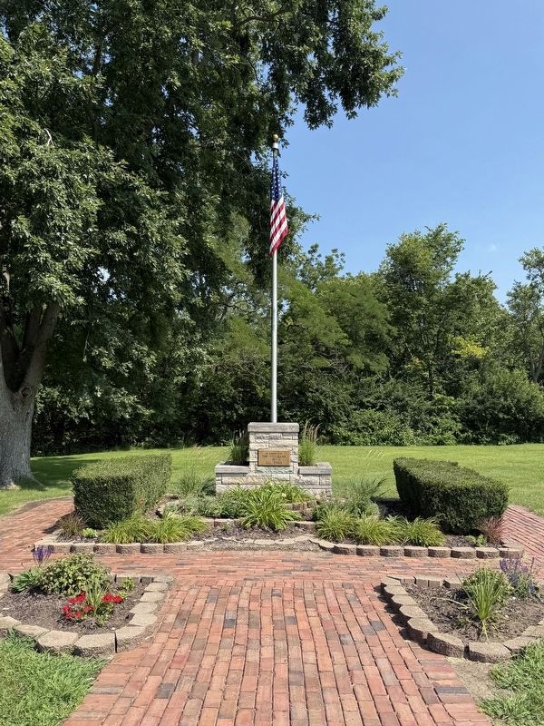Glendale Cemetery Veterans Memorial. Click for full size. Glendale Cemetery Veterans Memorial image. Click for full size.