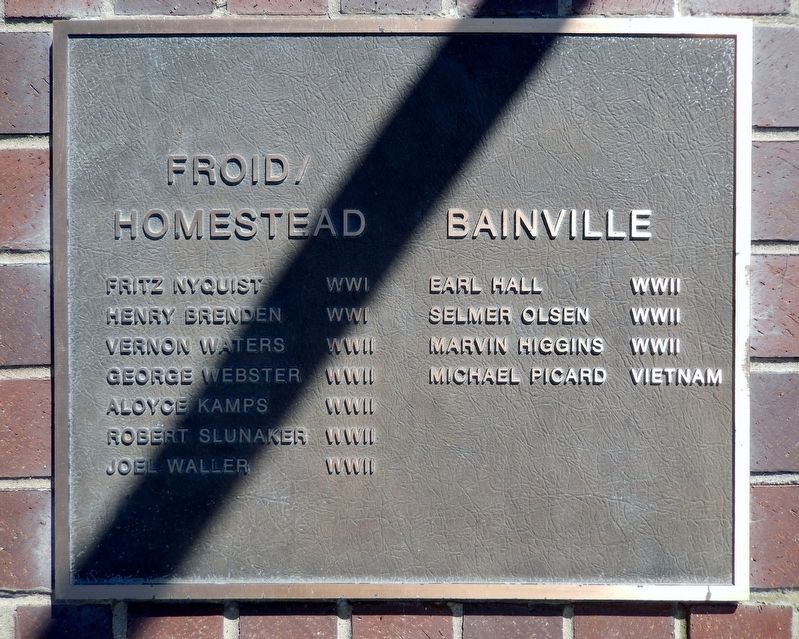 In Tribute to Veterans Who Were Killed in Action<br>(<i>right panel</i>). Click for full size. In Tribute to Veterans Who Were Killed in Action<br>(<i>right panel</i>) image. Click for full size.
