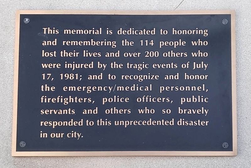 Hyatt Regency Skywalk Collapse Marker image. Click for full size.