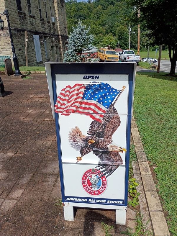 Veterans Memorial Marker image. Click for full size.