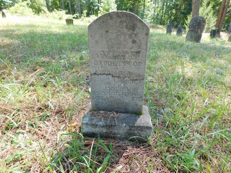 Mary E Bottoms Grave. Click for full size. Mary E Bottoms Grave image. Click for full size.